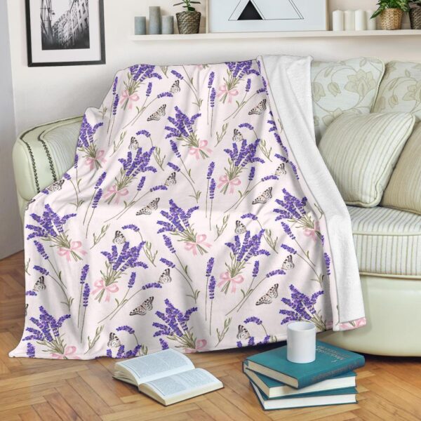 Lavender Floral Print Pattern Blanket