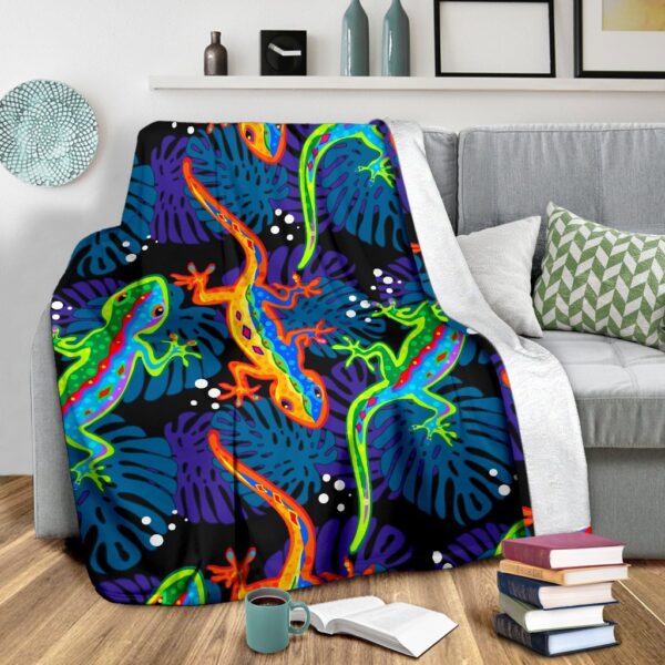 Pattern Print Lizard Blanket