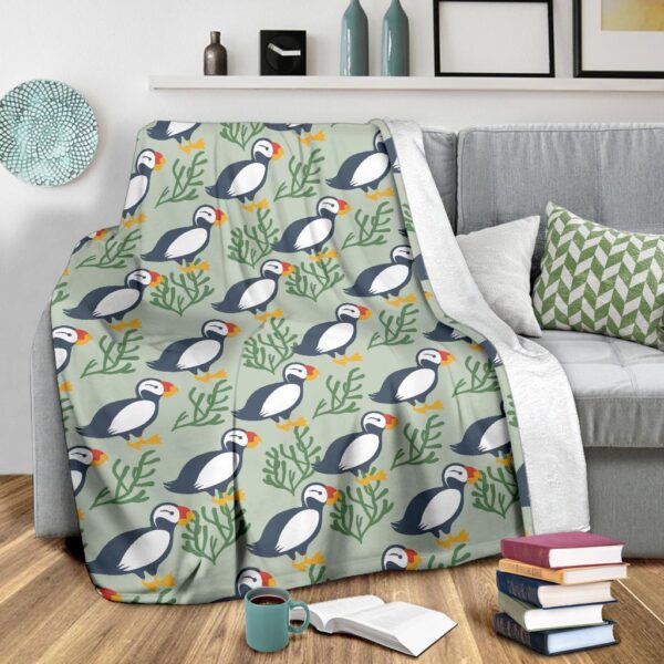 Puffin Cute Pattern Print Blanket